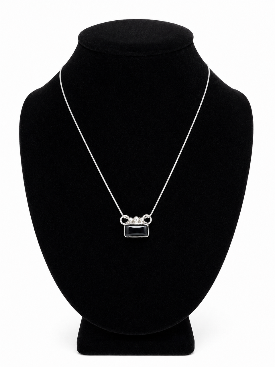 Navajo Handcrafted Sterling Silver and Black Onyx Necklace (18")